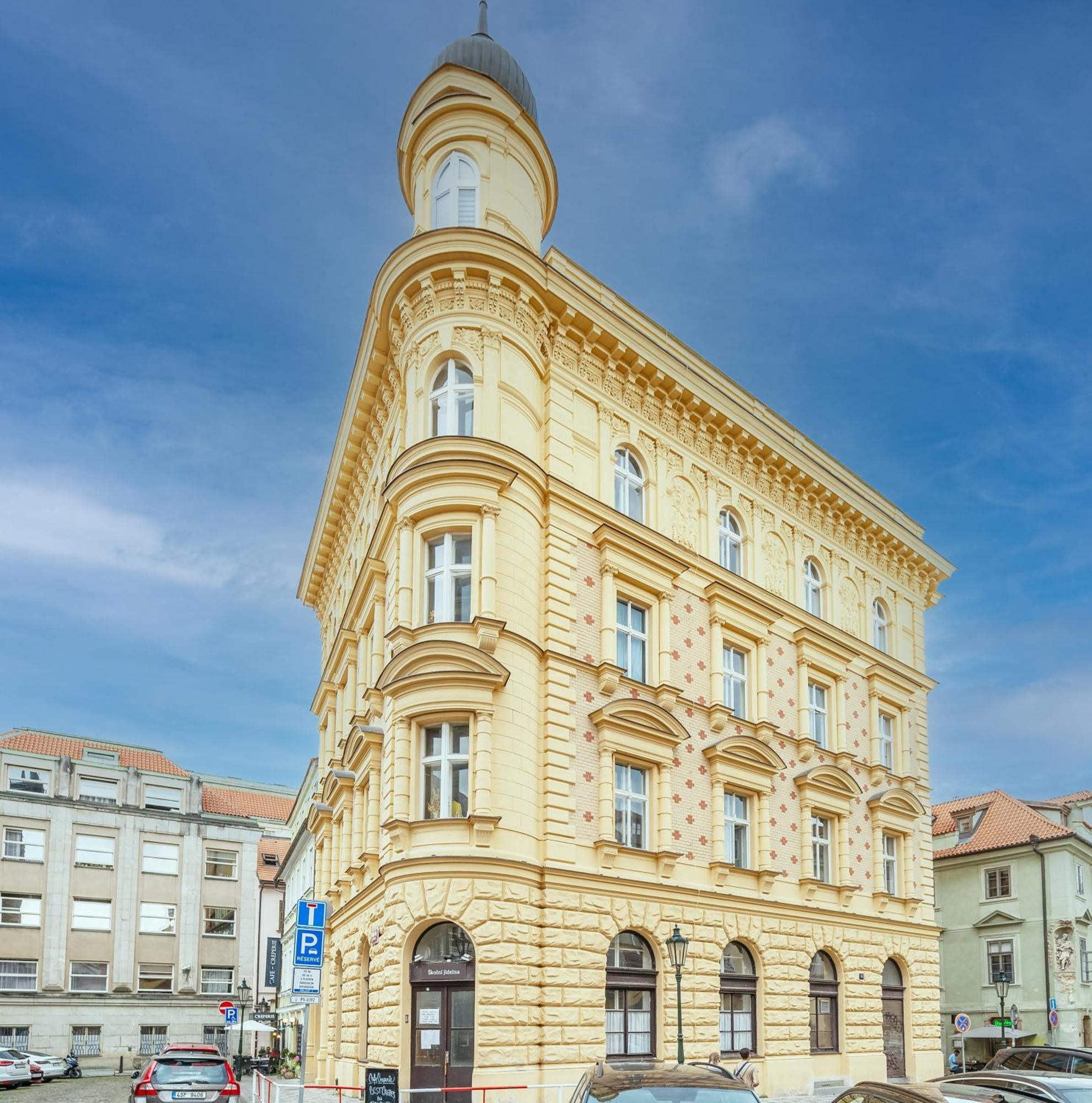 Hotel U 3 Pstrosu Prag Dış mekan fotoğraf